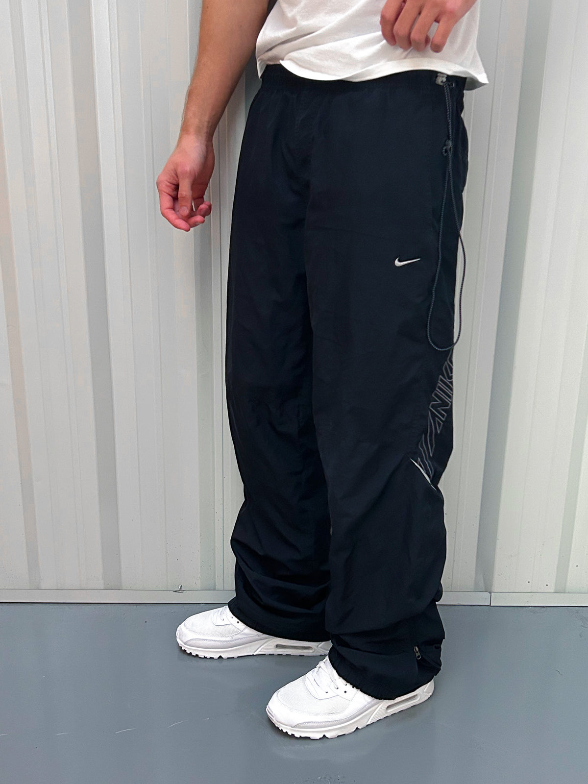 Nike Vintage Trackpants | L