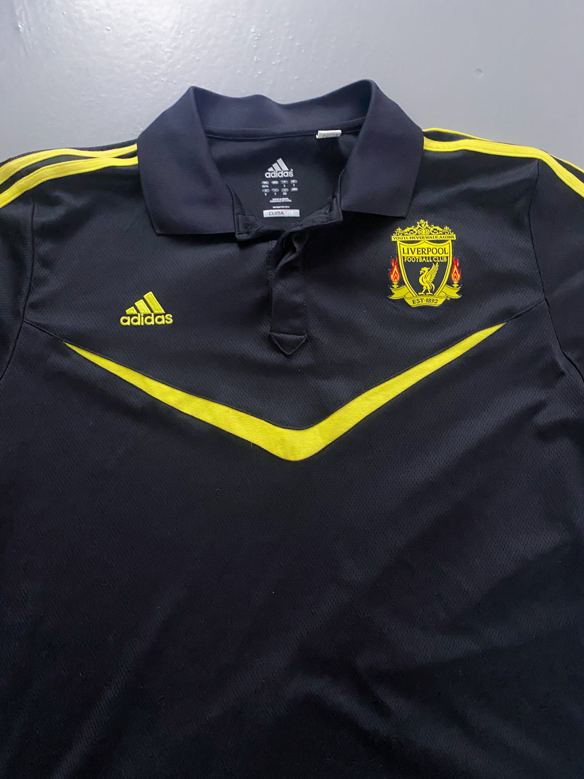 Vintage Adidas x Liverpool | L