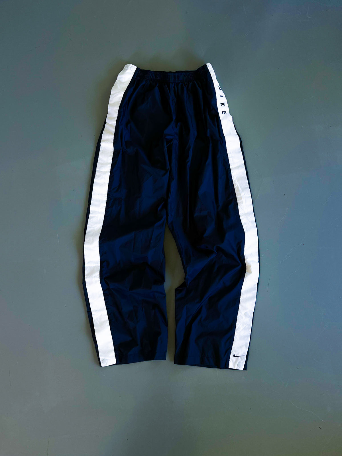 Nike Vintage Trackpants | L