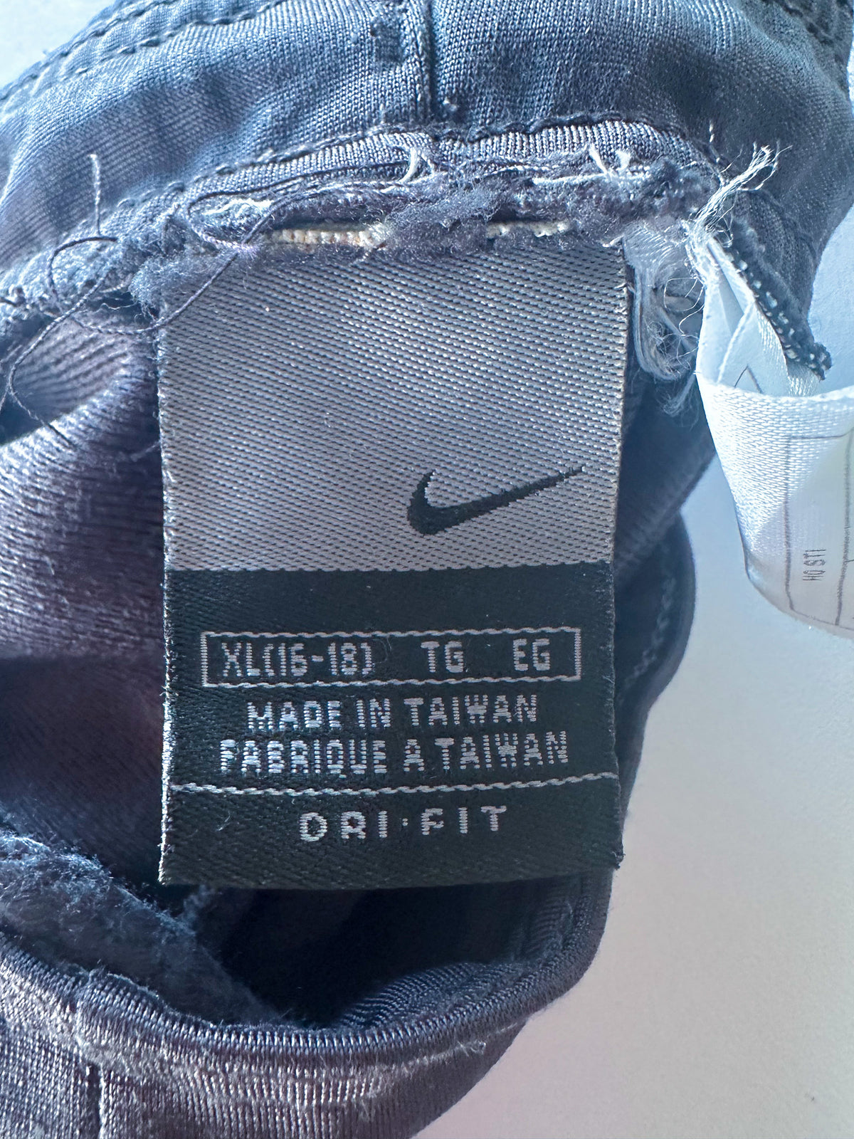 Nike Vintage Trackpants | XL