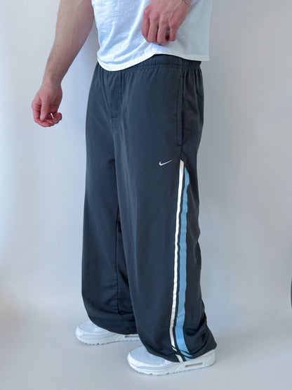 Nike Vintage Trackpants | XL
