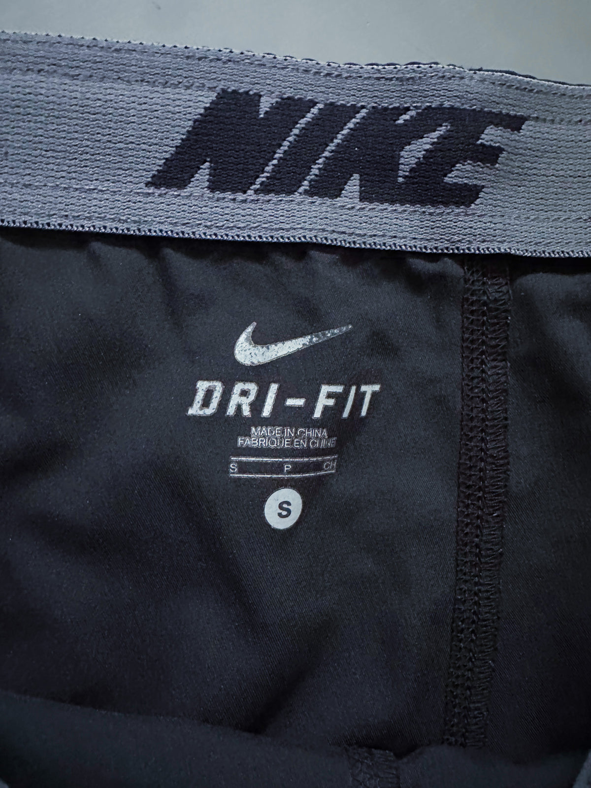 Nike Vintage *Classic* Trackpants | S