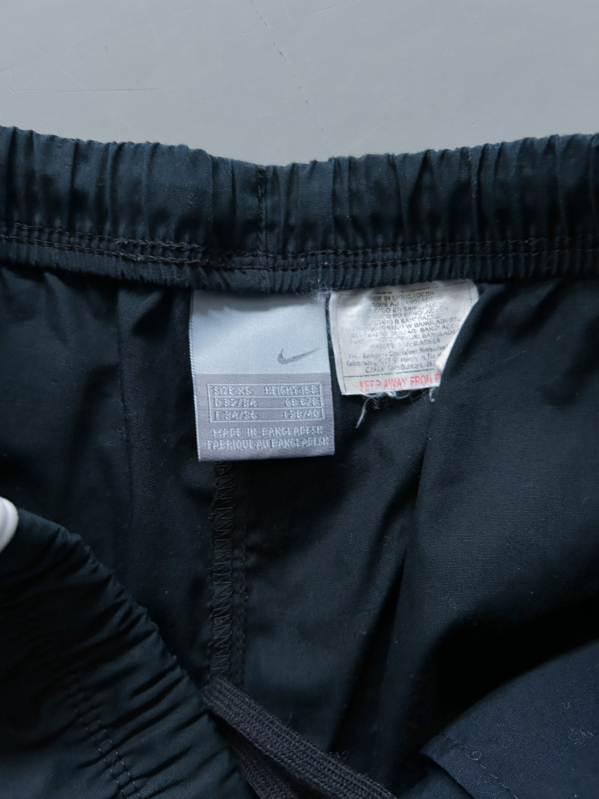 Nike Vintage *PREMIUM* Trackpants | XS