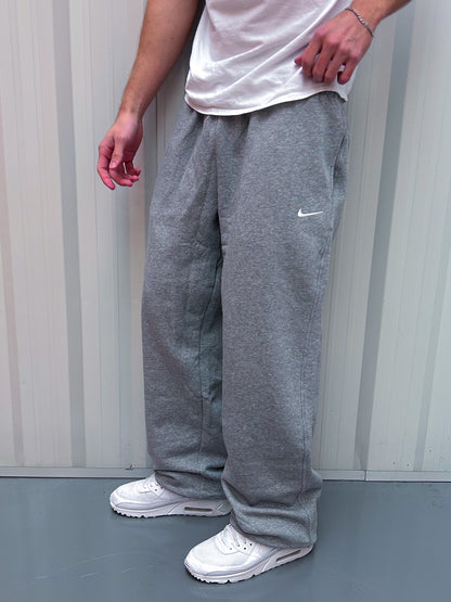 Nike Vintage Trackpants | L