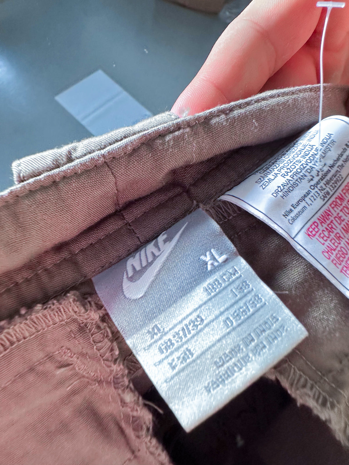 Nike Vintage Cargo Trackpants | XL
