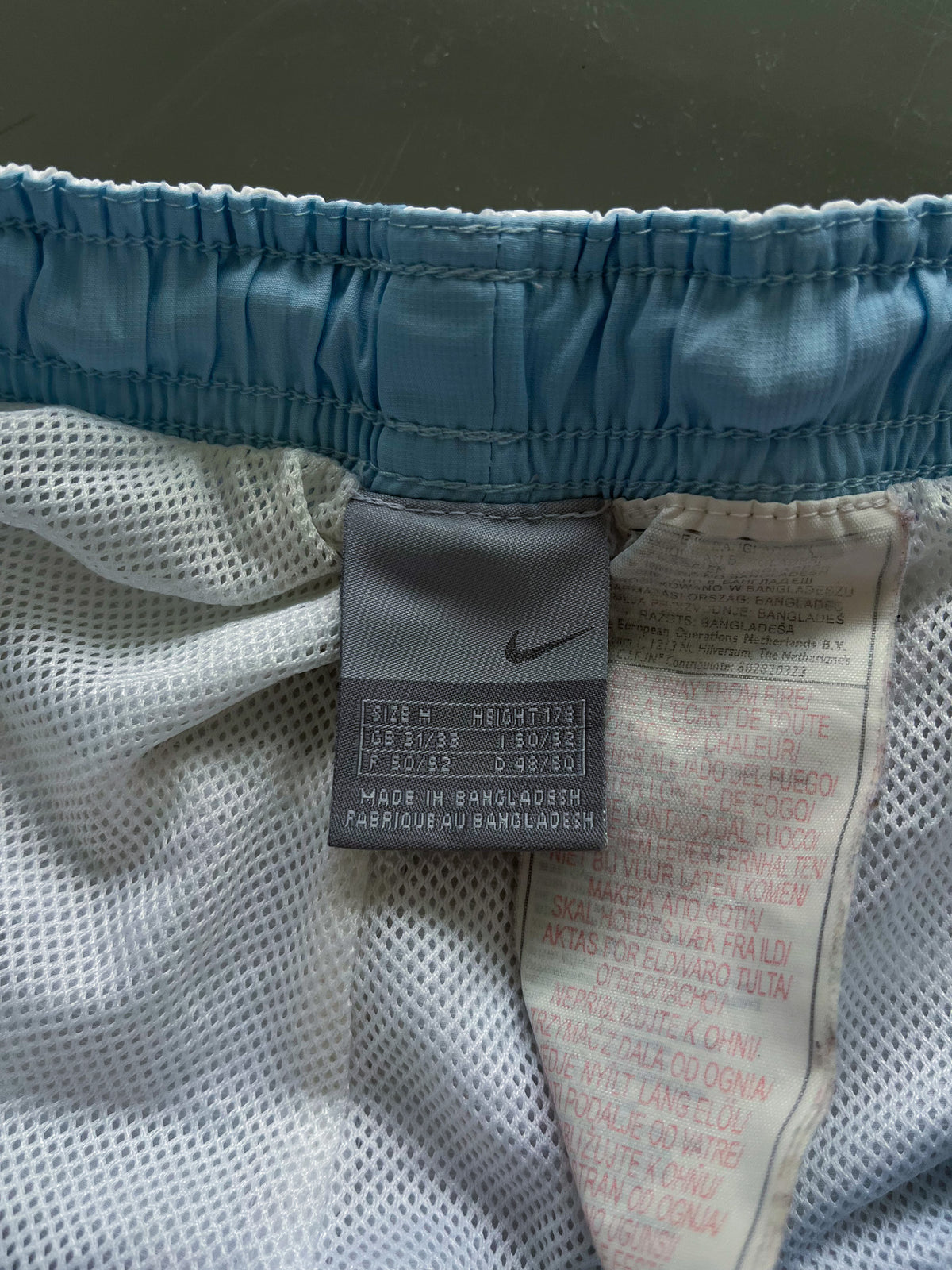 Nike Vintage Shorts | M