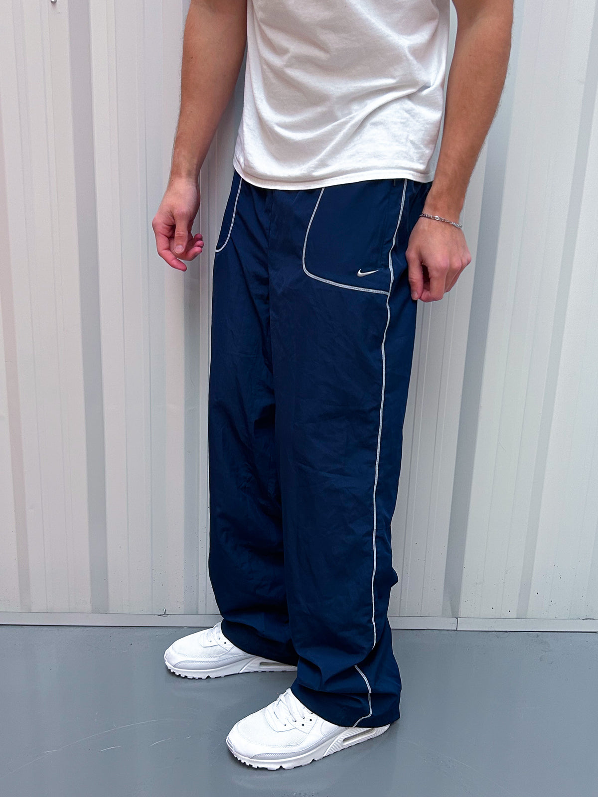 Nike Vintage *Contrast Stitching* Trackpants | M