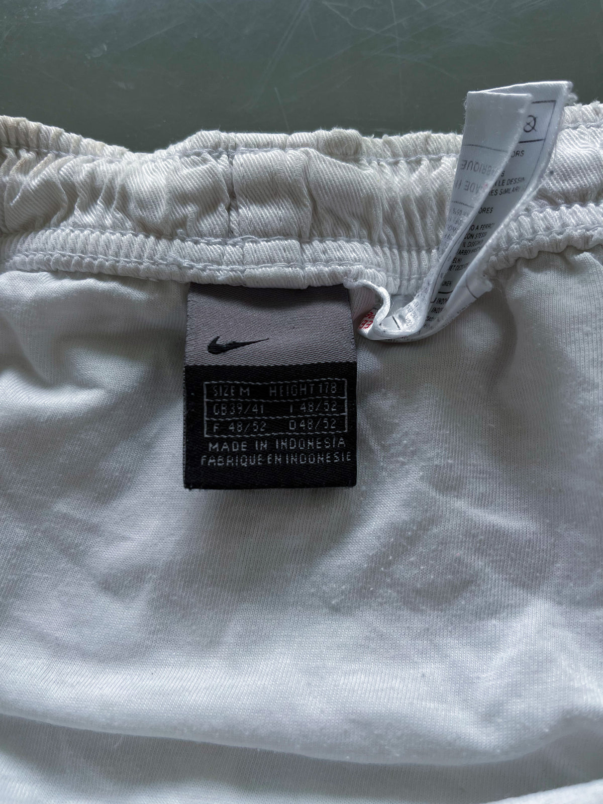 Nike Vintage Shorts | M