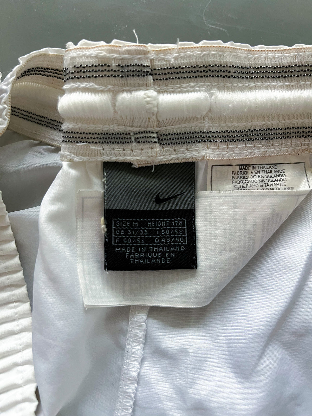 Nike Vintage Shorts | M