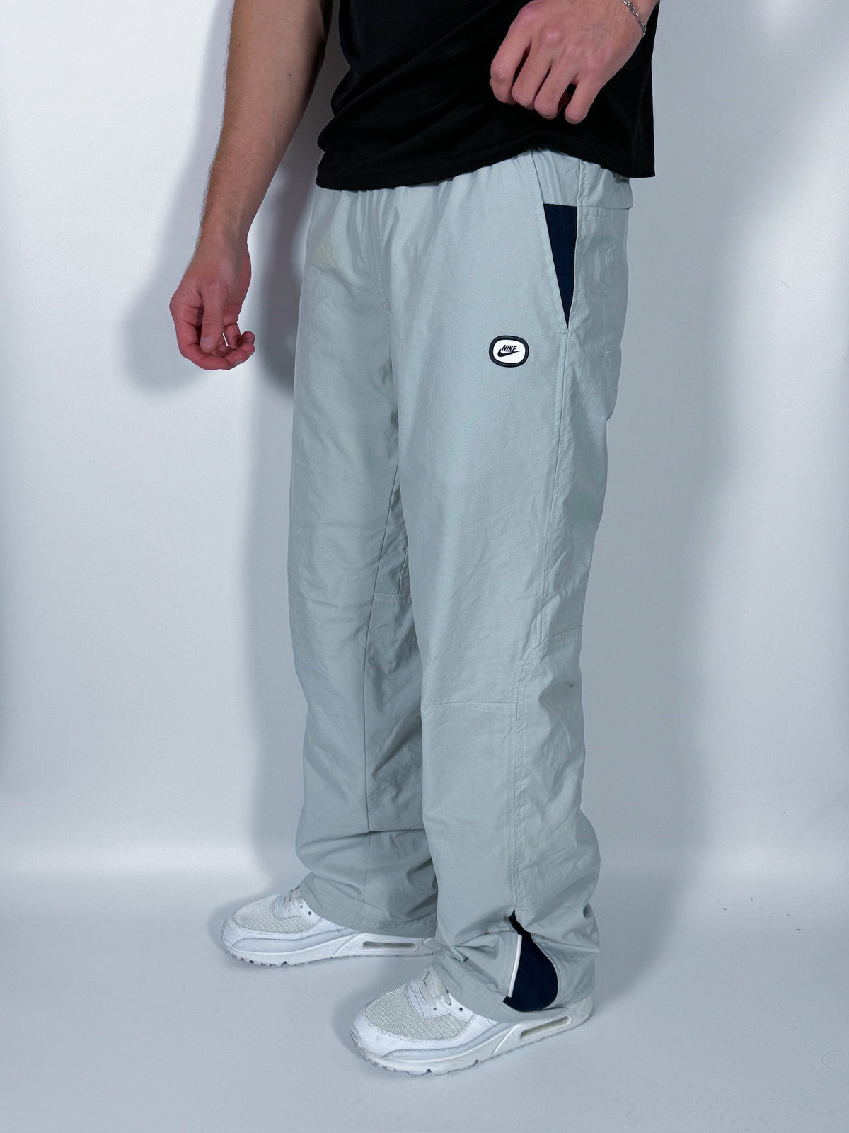 Nike Vintage *Deadstock* Trackpants | M