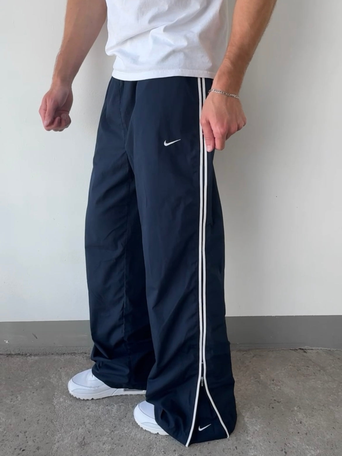 Nike Vintage Trackpants | L