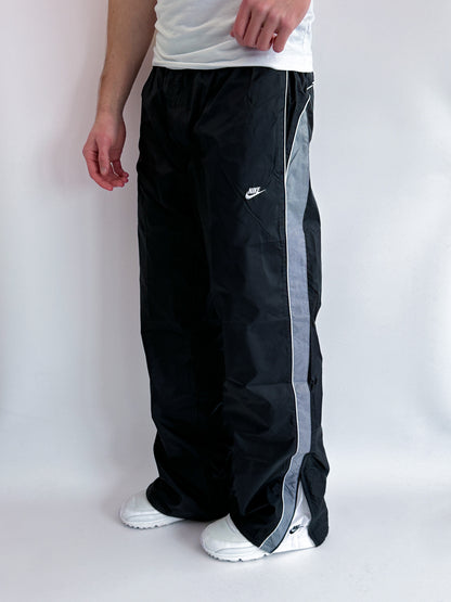 Nike Vintage *PREMIUM*  Trackpants | L