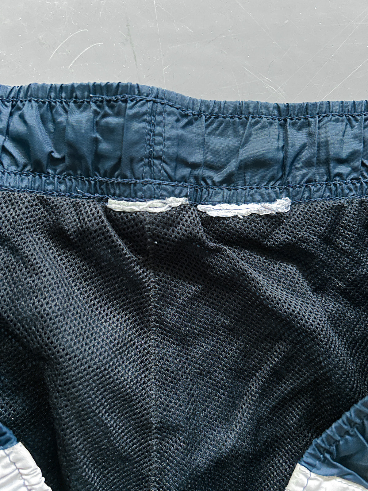 Nike Vintage Trackpants | L