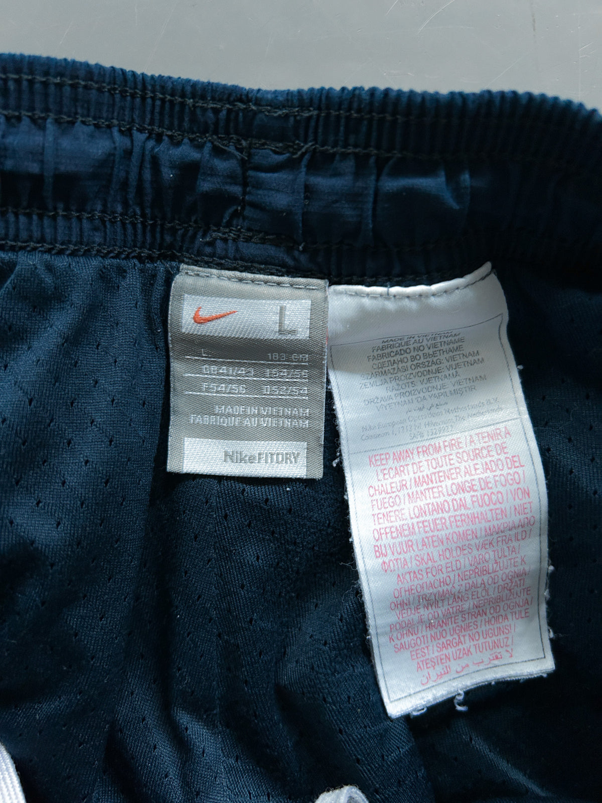 Nike Vintage Trackpants | M