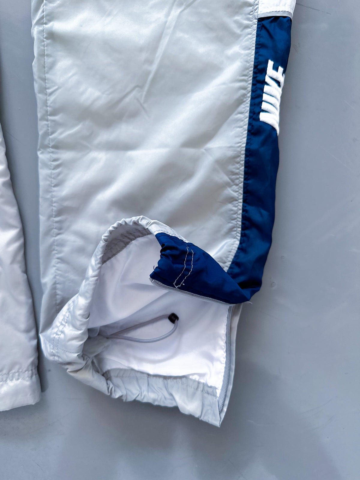Nike Vintage Trackpants | M
