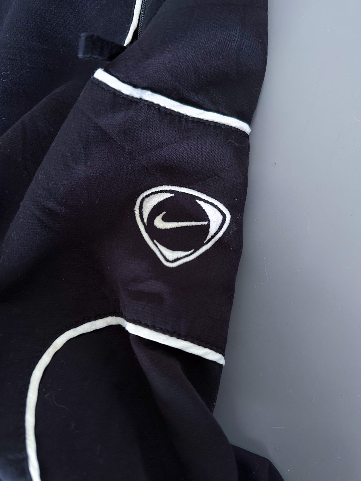 Nike Vintage Trackpants | L