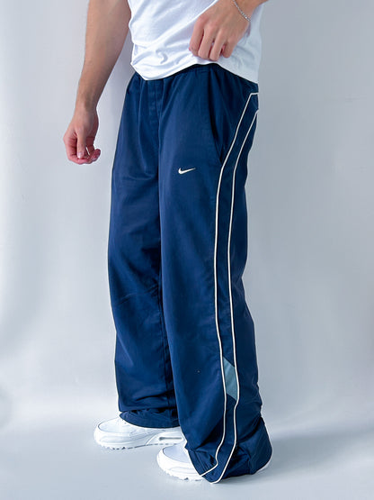 Nike Vintage Trackpants | L
