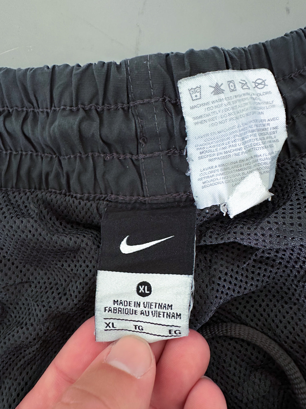 Nike Vintage Trackpants | L
