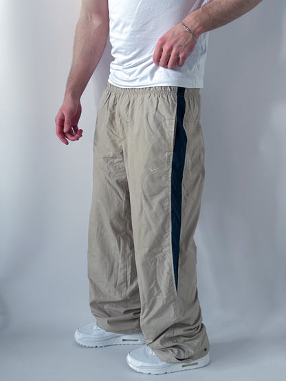 Nike Vintage Trackpants | M