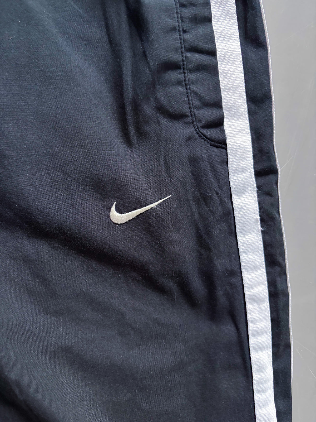 Nike Vintage Trackpants | L