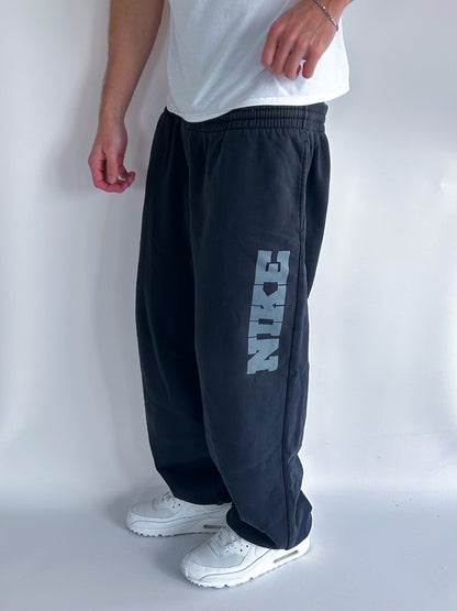 Nike Vintage Trackpants | Fittet L