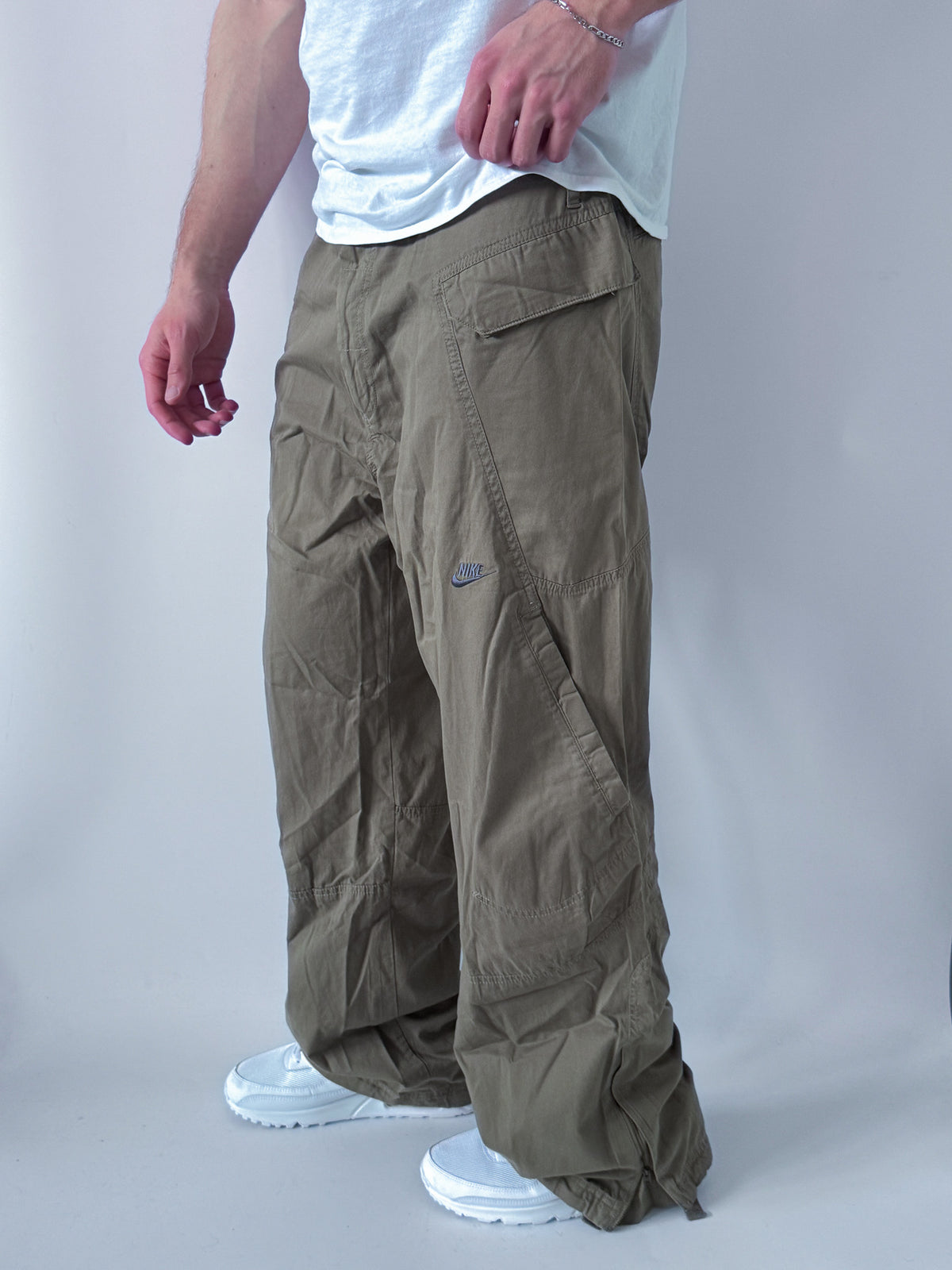 Nike Vintage Cargo Trackpants | XL