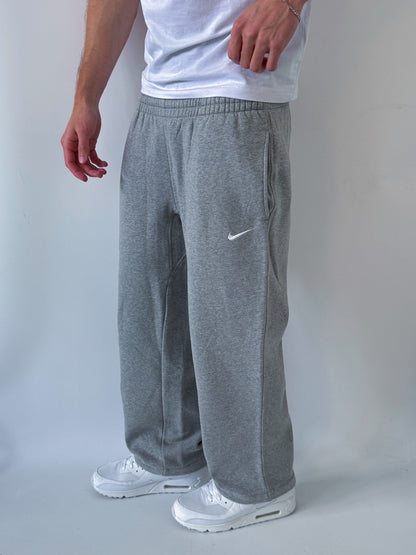 Nike Vintage Open Leg Sweatpants | S