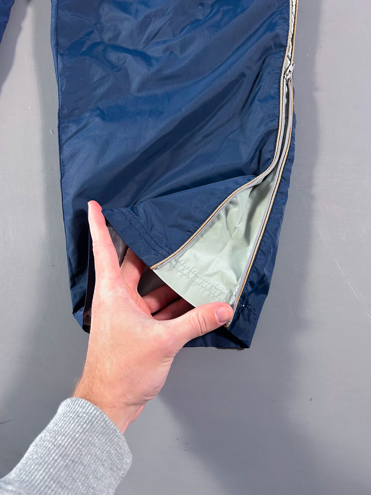 Nike Vintage Trackpants |  L