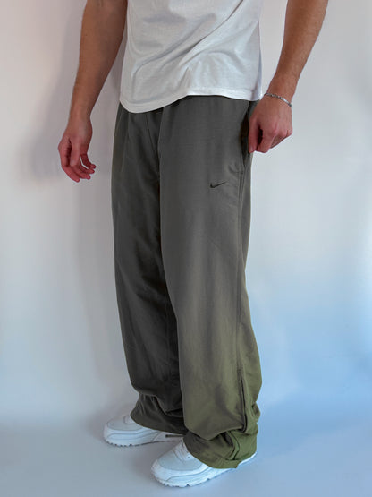 Nike Vintage Trackpants | XL