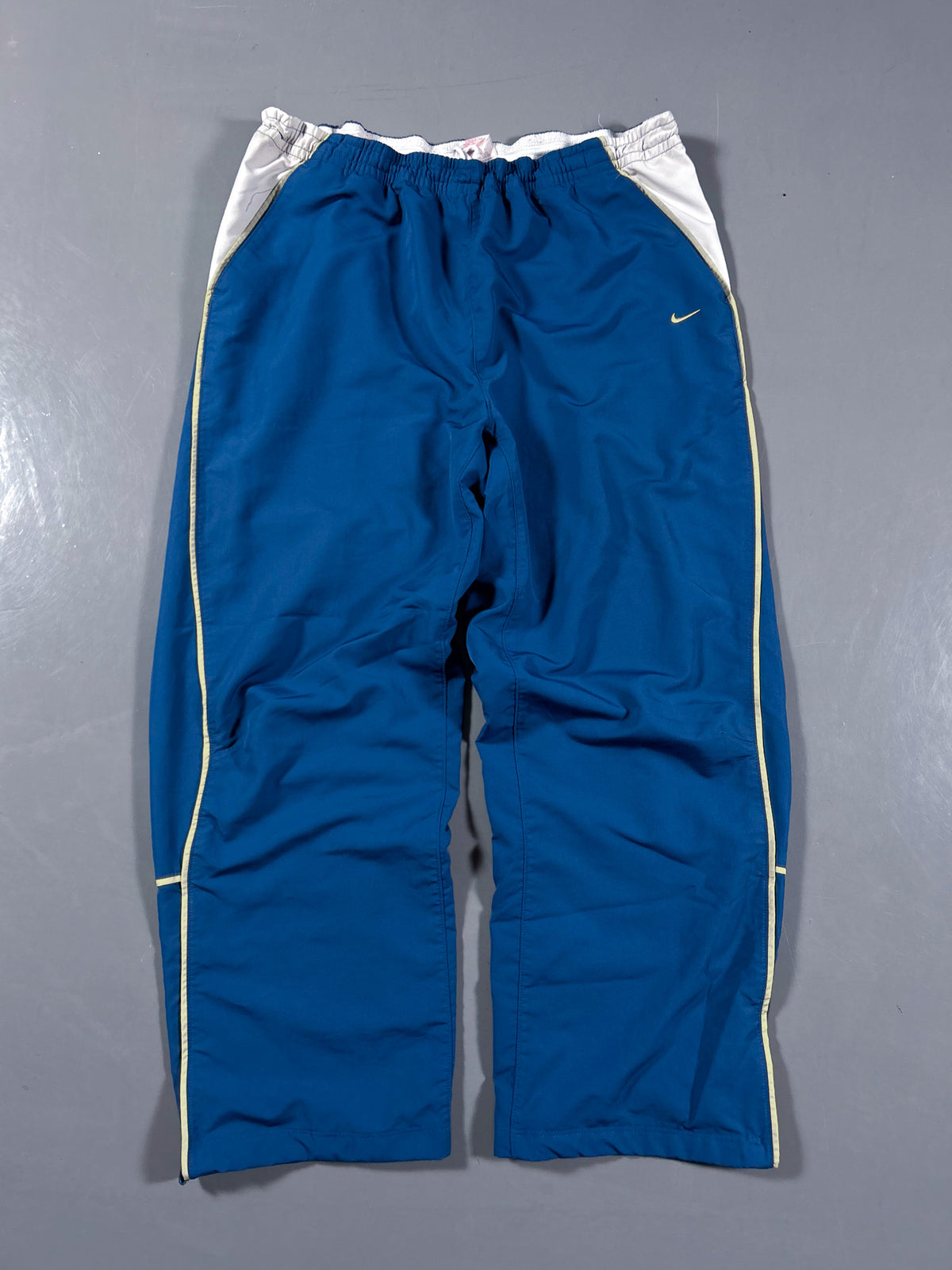 Nike Vintage Trackpants | XL