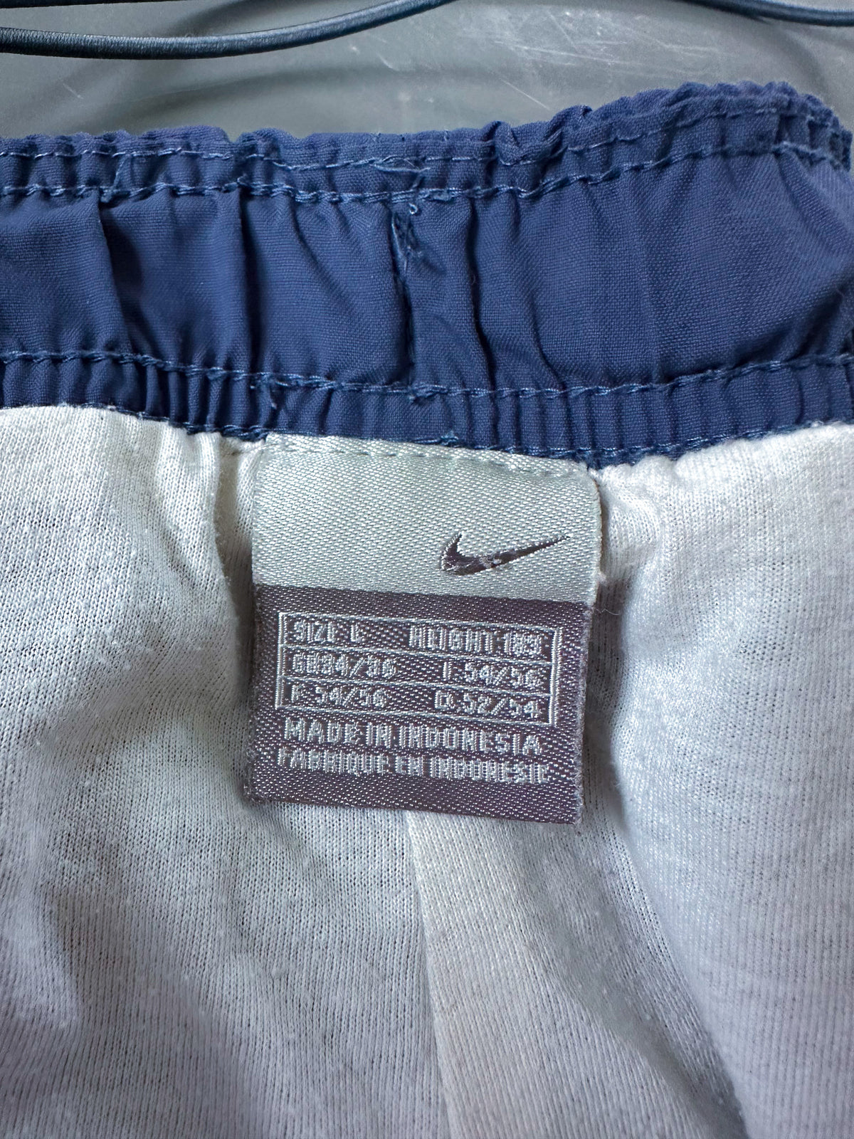 Nike Vintage Trackpants | L