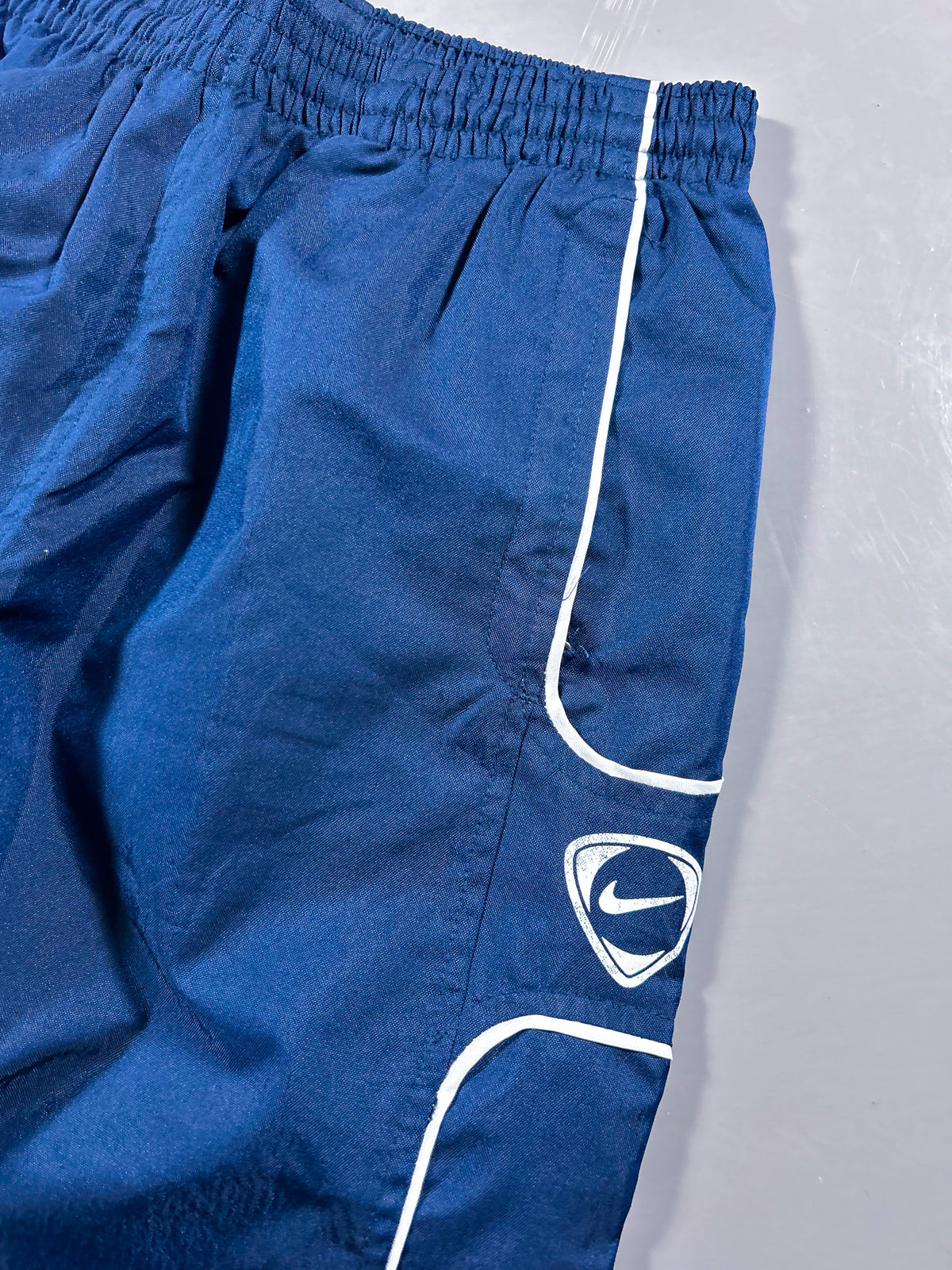 Nike Vintage Trackpants | XS