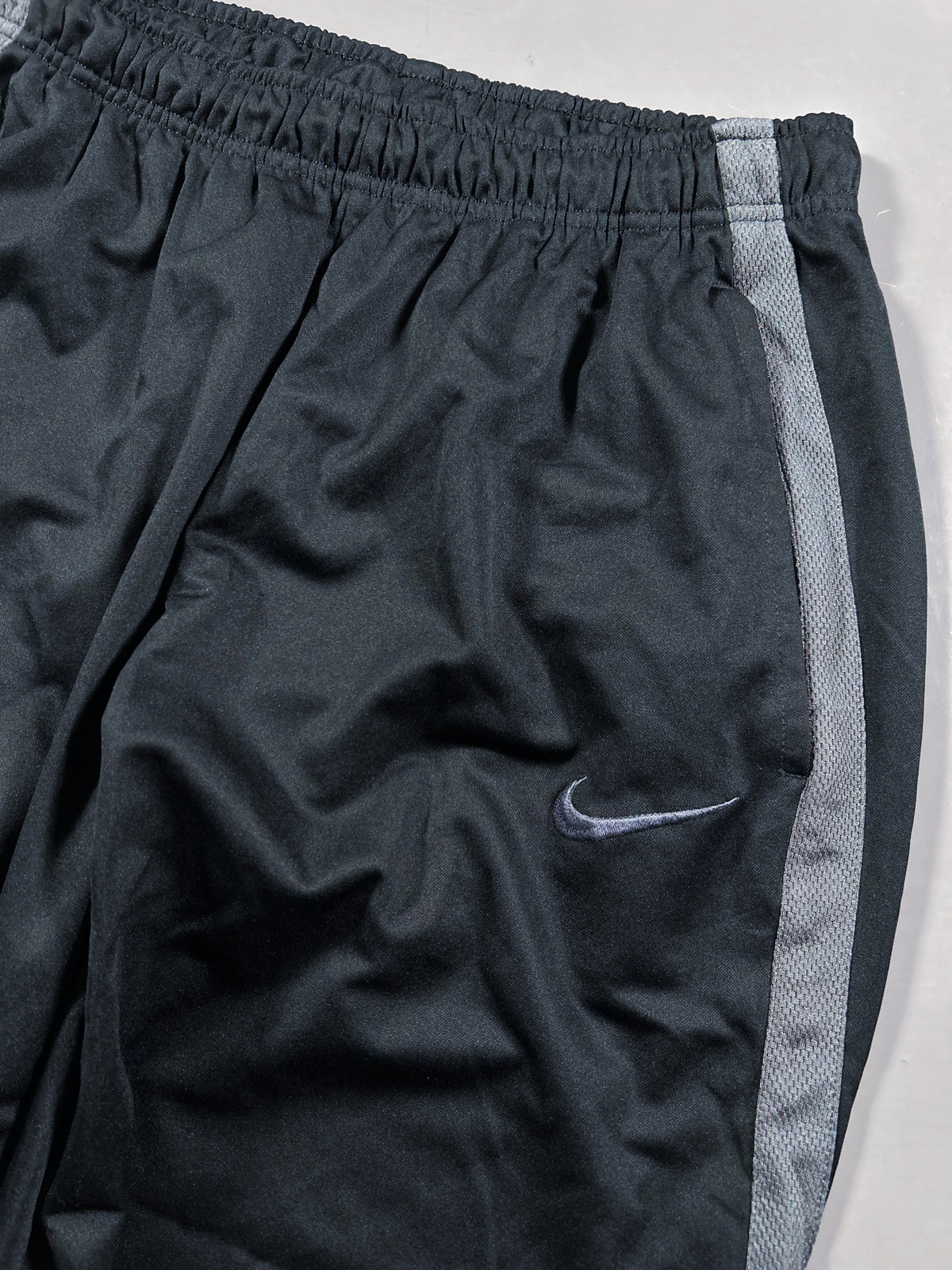 Nike Vintage Trackpants | L