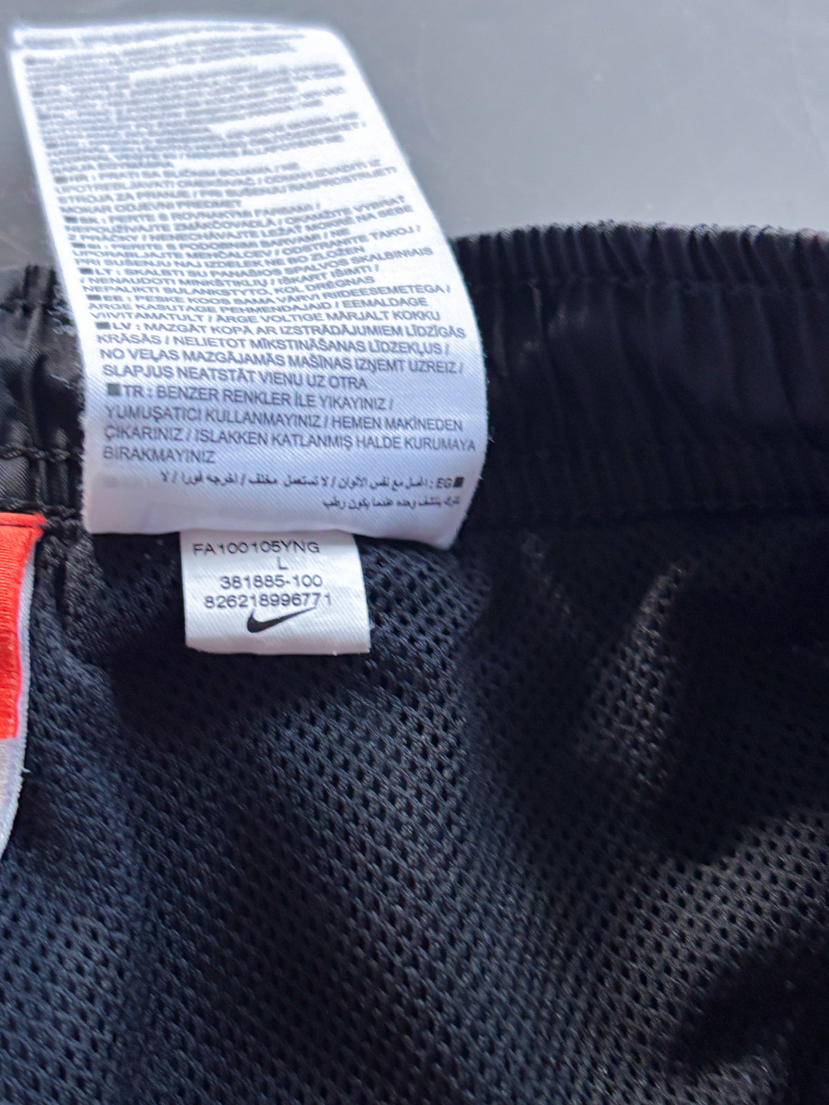 Nike Vintage Trackpants | L