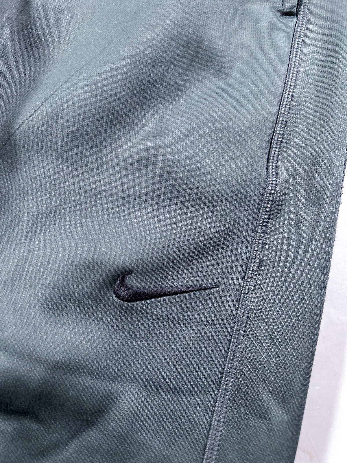Nike Vintage Trackpants | L