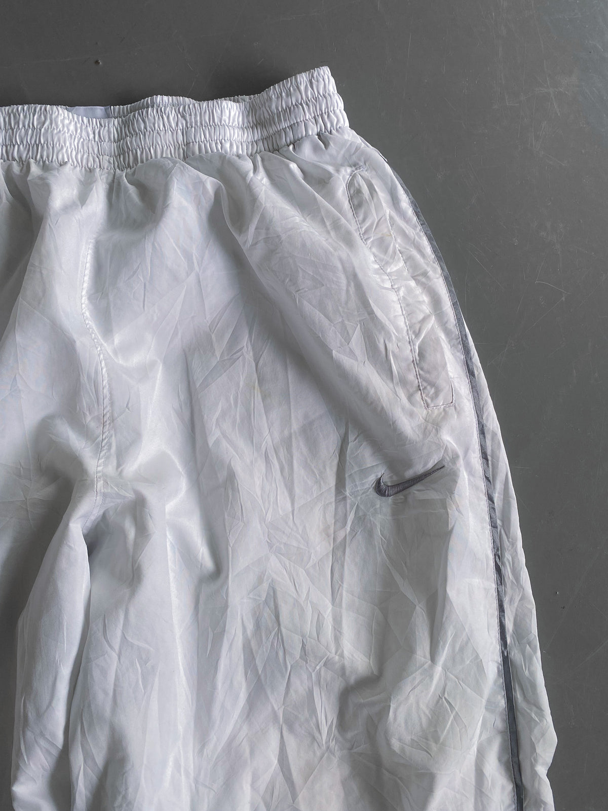 Nike Vintage Trackpants | L