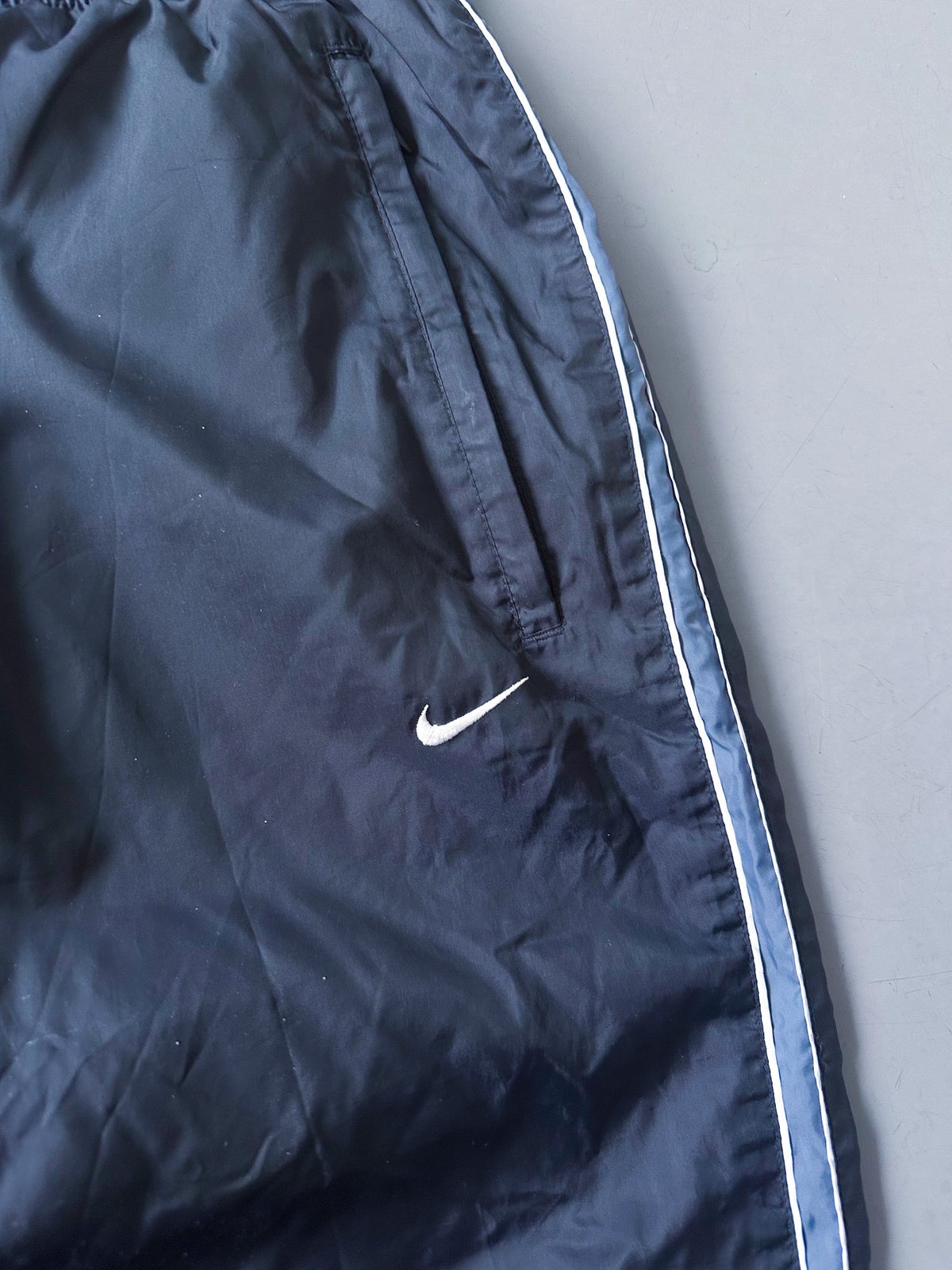 Nike Vintage Trackpants | L