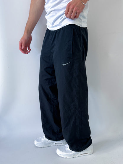 Nike Vintage Trackpants | M