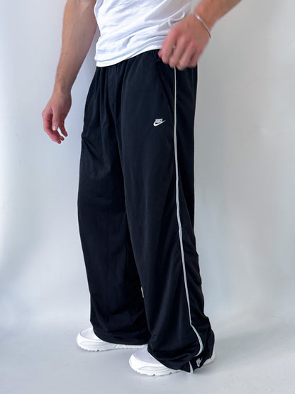 Nike Vintage Trackpants | XL