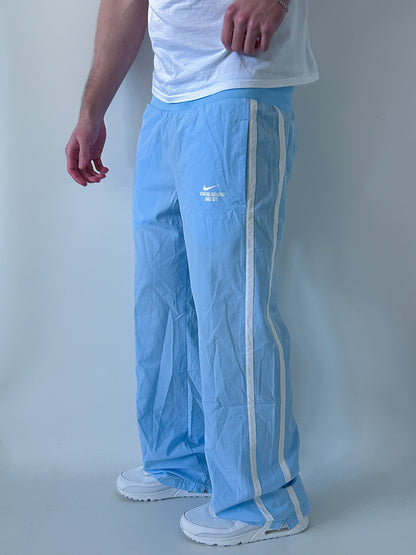 Nike Vintage *Babyblue* Trackpants | M