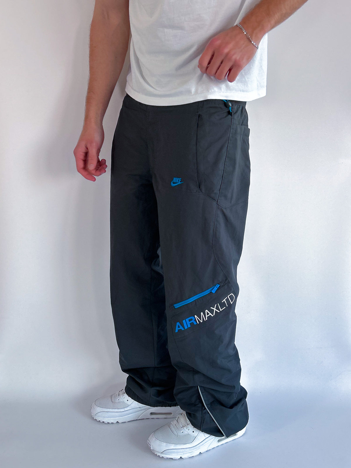 Nike *Air Max* Vintage Trackpants | L