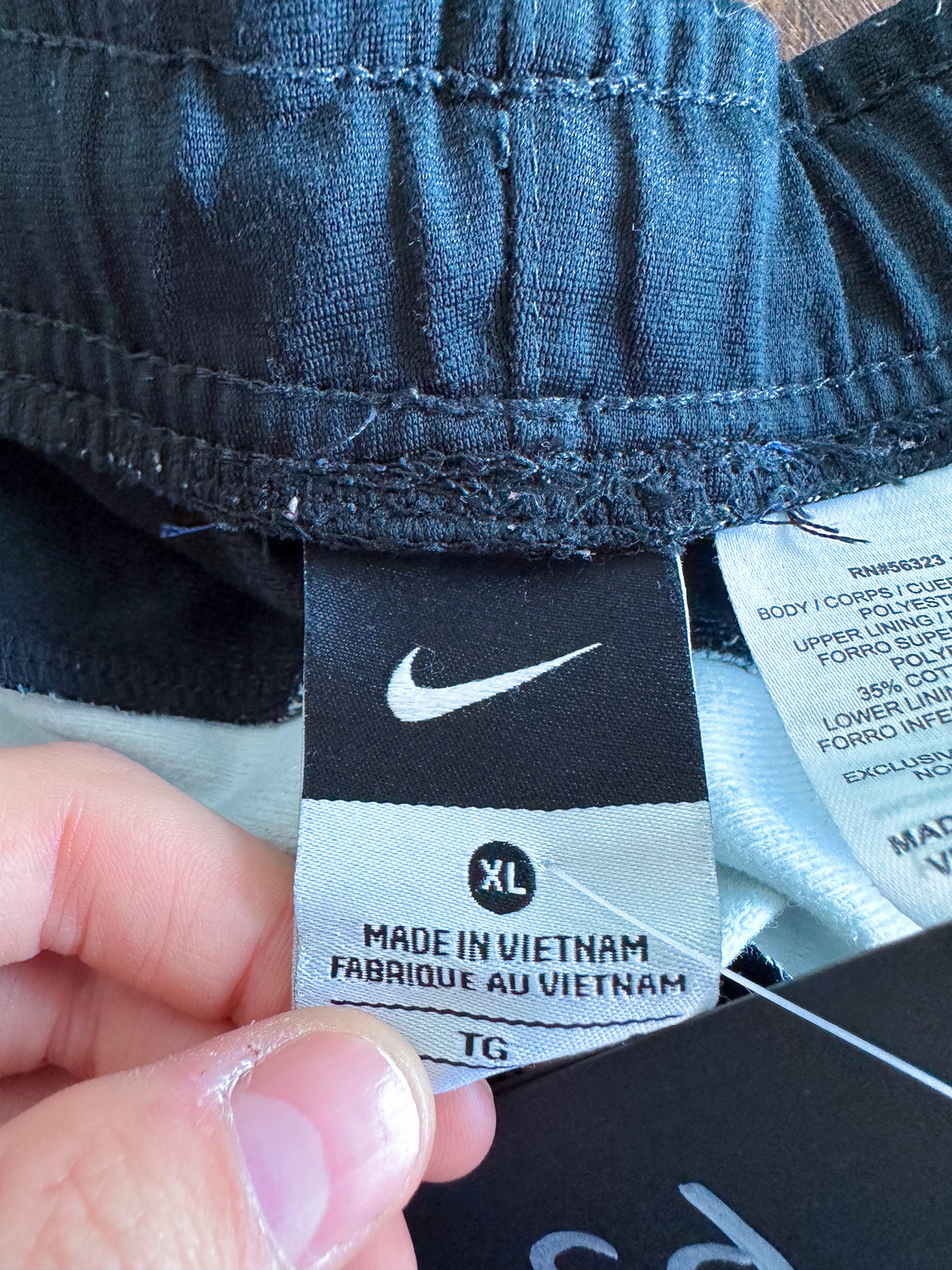 Nike Vintage Trackpants | XL