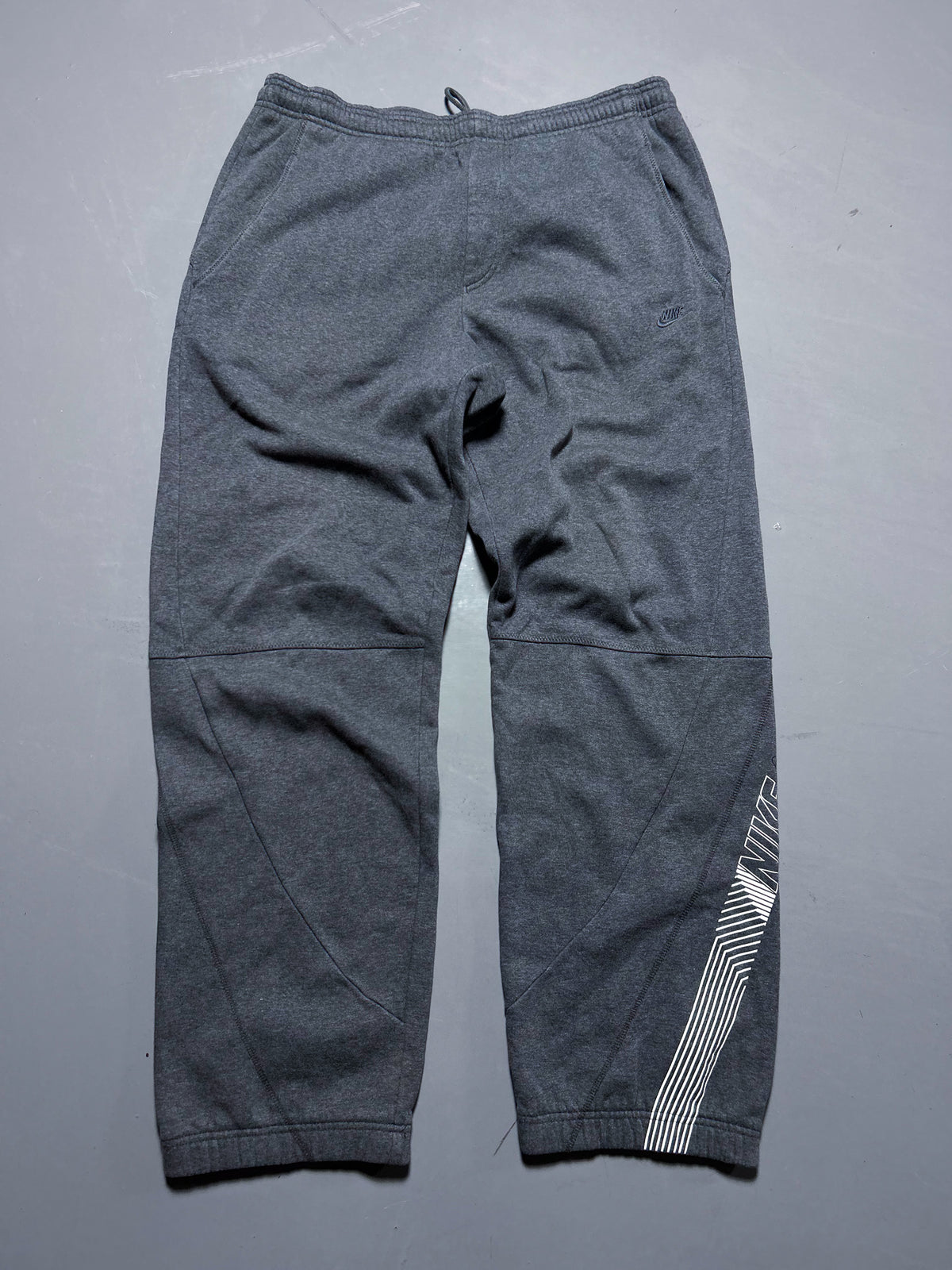 Nike Air Vintage Sweatpants | L