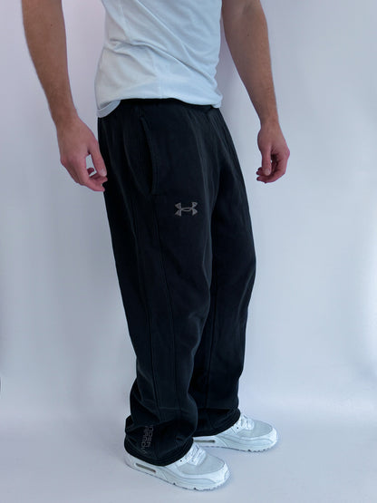 Under Armour Vintage Sweatpants | M