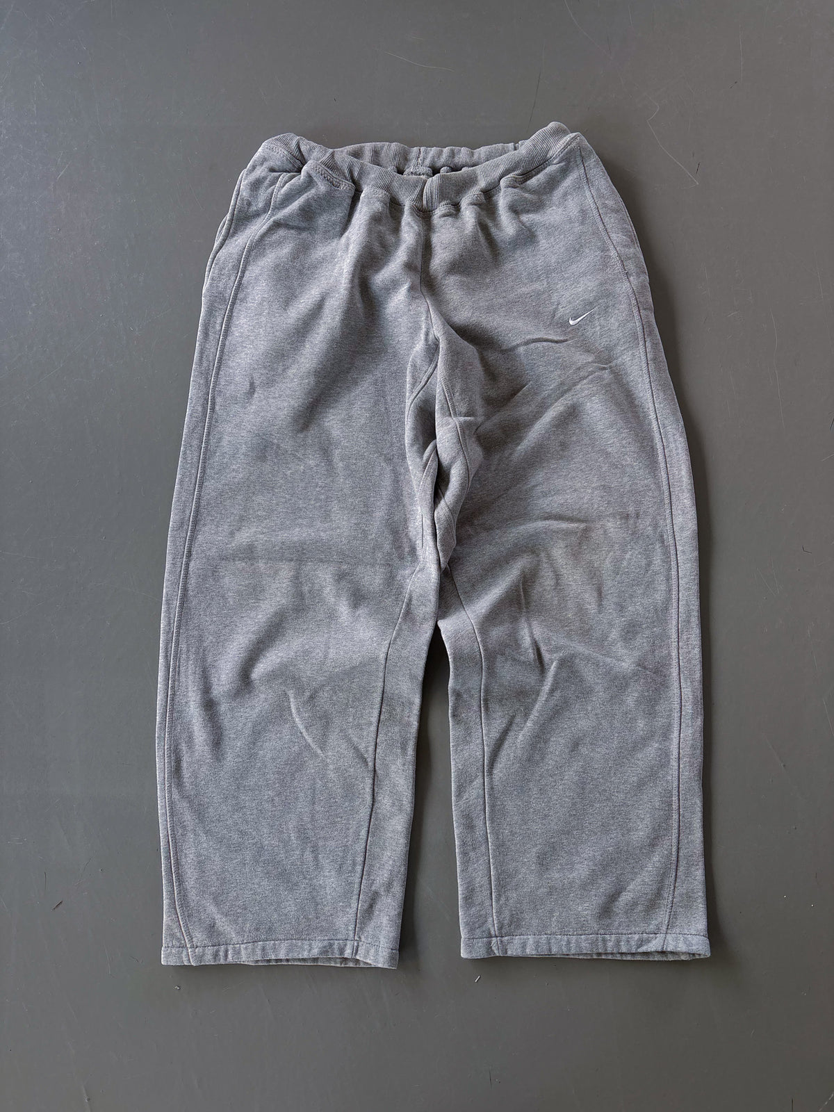 Nike Vintage *PREMIUM* Sweatpants | M