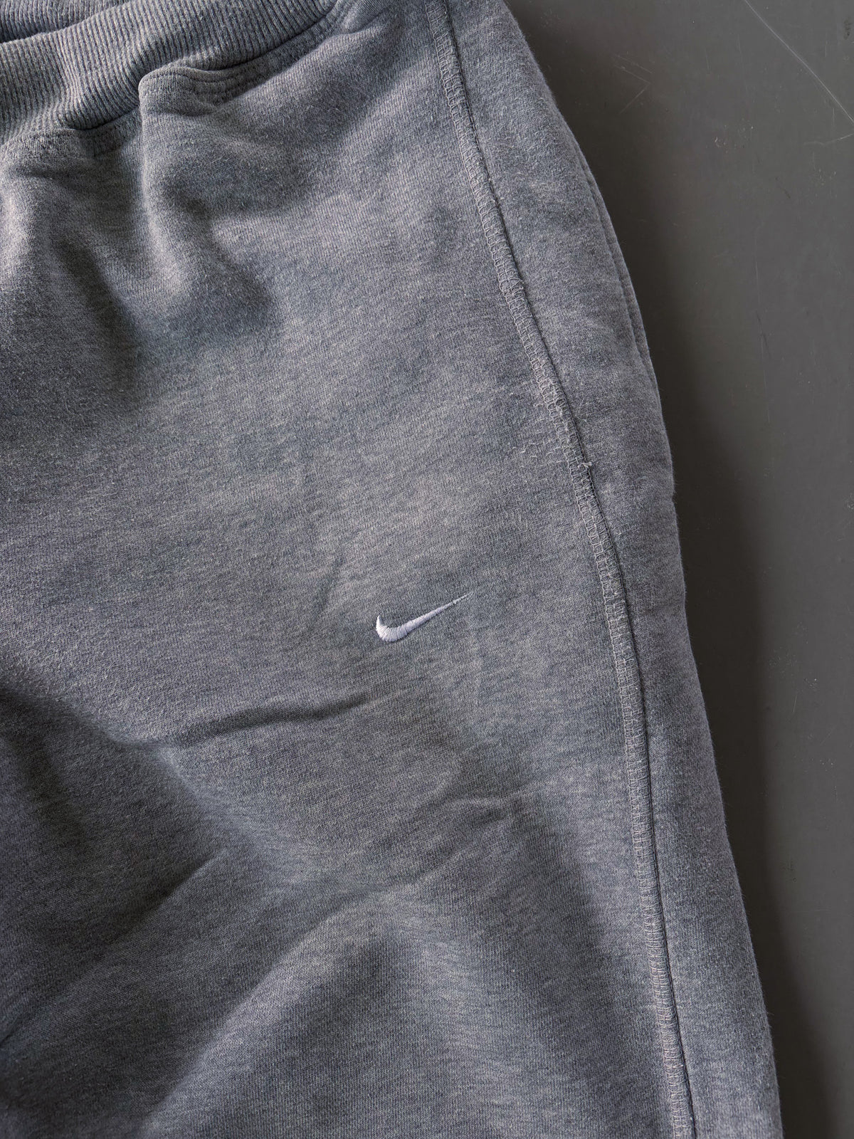 Nike Vintage *PREMIUM* Sweatpants | M
