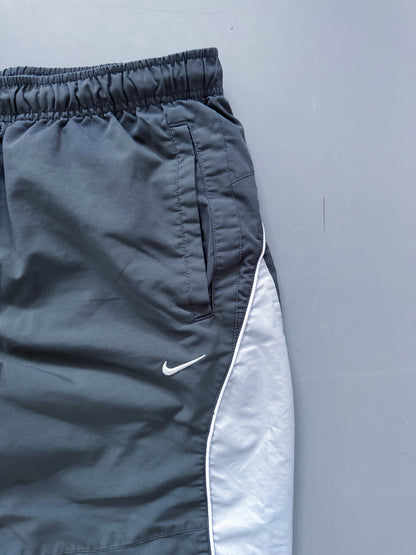 Vintage Nike Shorts | L