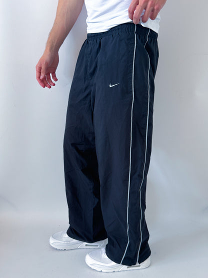 Nike Vintage Trackpants | L