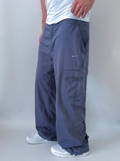 Nike Vintage Cargo Pants | L