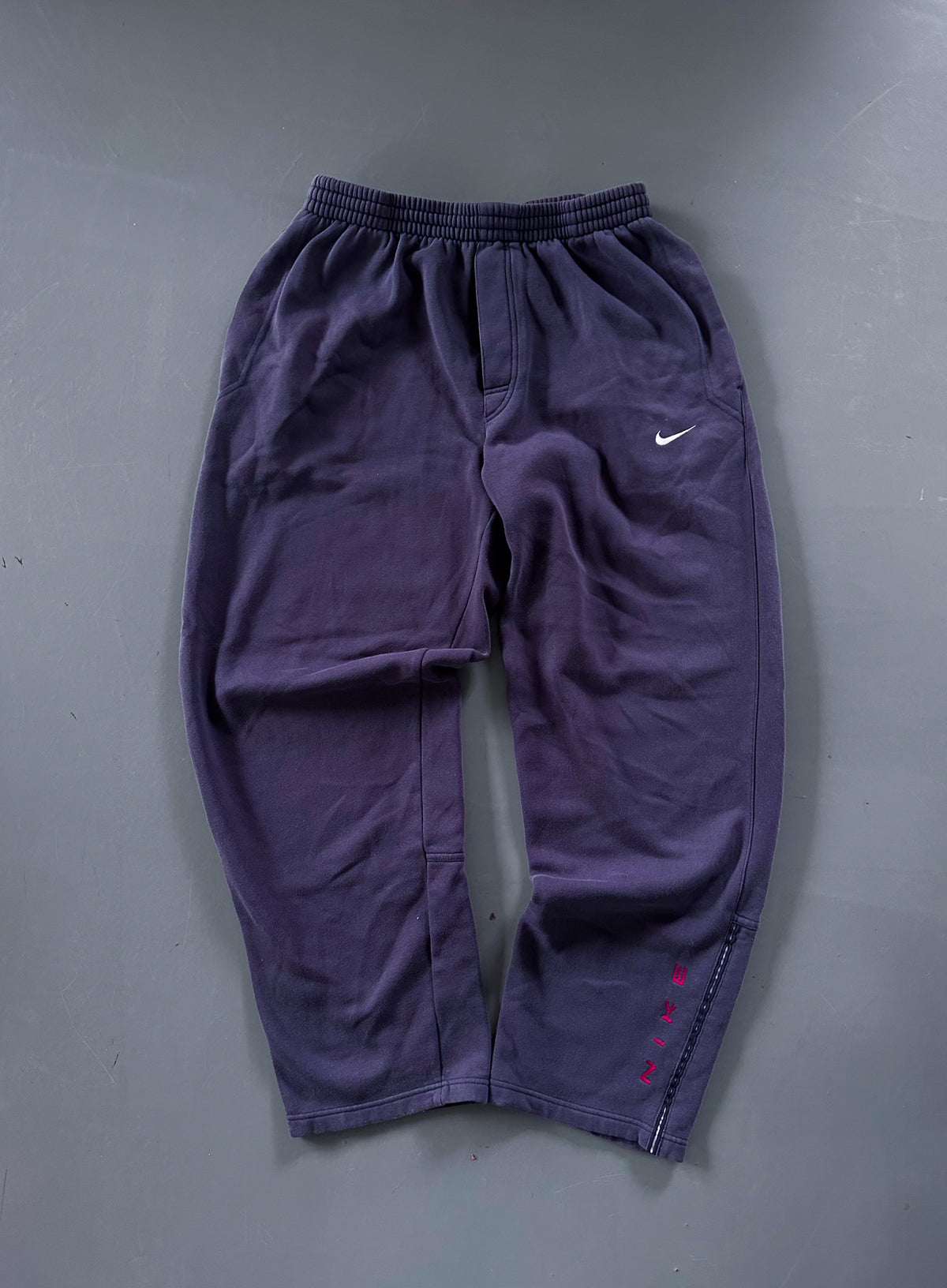 Nike Vintage Open Leg Sweatpants | L